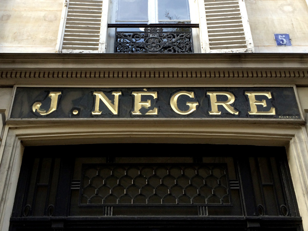 J-Negre enseigne